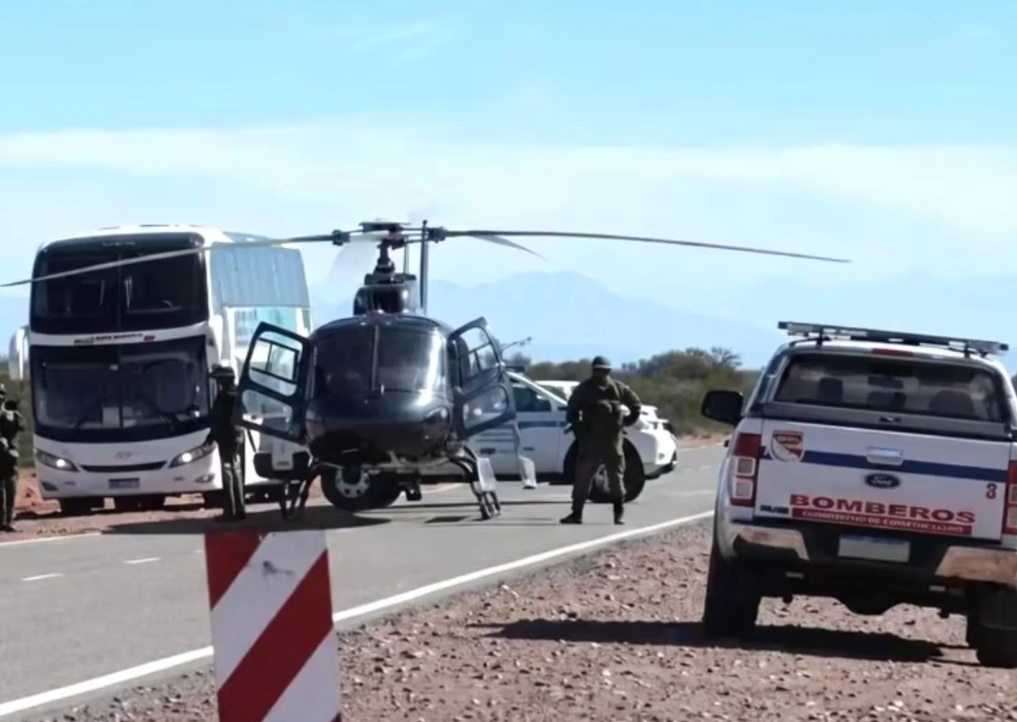 La dura misión para rescatar los cuerpos de la tragedia del helicóptero: una zona inhóspita, 5 horas de travesía y noche en un refugio