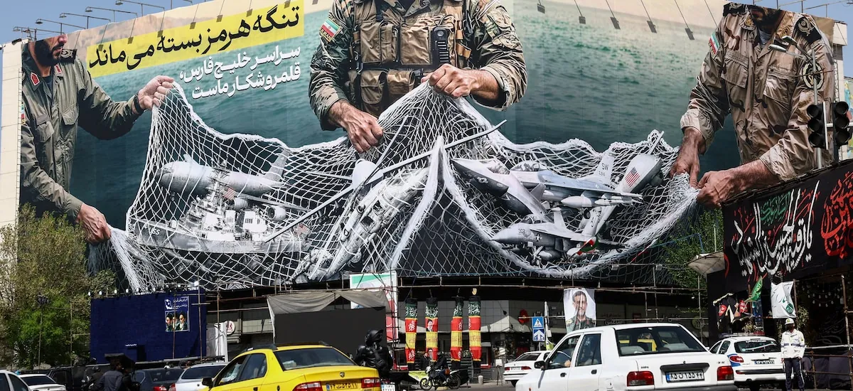 Mediadores impulsan un alto el fuego de 45 días mientras Trump afina el plan de bombardeos para el martes