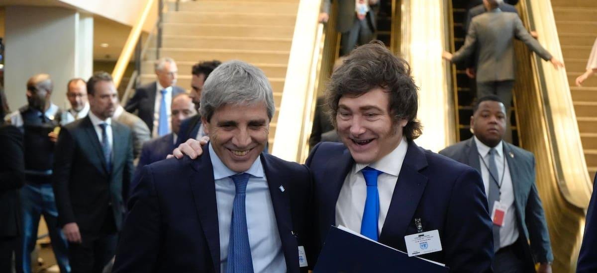 Por qué un dólar a $ 2500 podría beneficiar al Gobierno, según este exfuncionario de Economía: “Espacio para...” - El Cronista