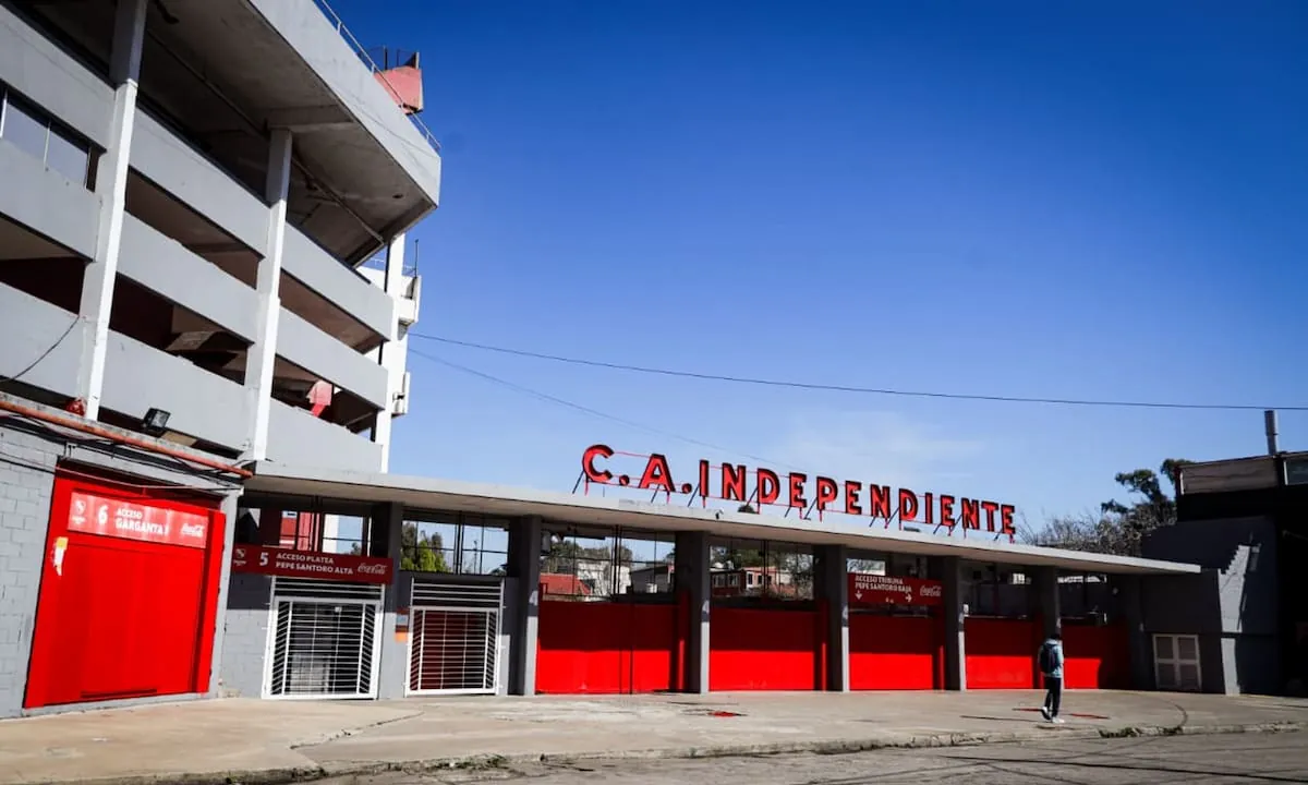 Un jugador de la Reserva de Independiente fue denunciado por violencia de género por su pareja
