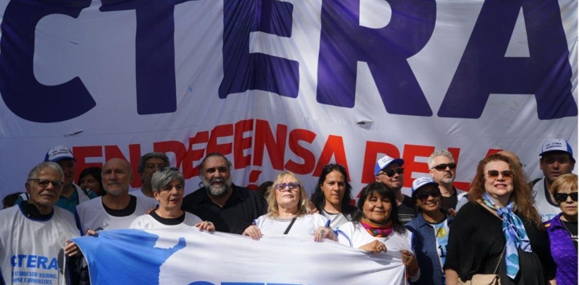 En repudio a la reforma laboral, CTERA ratificó el paro docente para este lunes 2 de marzo