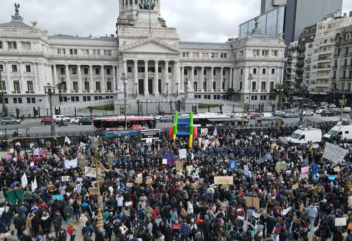 El Gobierno reglamentó la Ley de Emergencia Nacional en Discapacidad, pero siguen los temores entre las familias