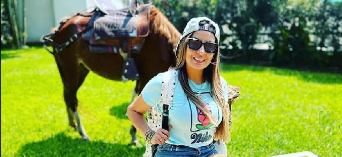 Pamela López se quiebra tras denuncia de su ex amiga y cuestiona que su madre haya sido implicada: “jamás ha tenido problemas”