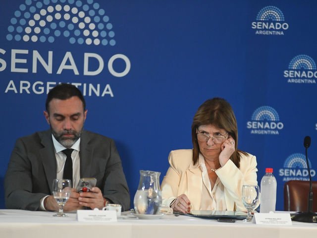 El Gobierno se resiste a los cambios en el proyecto de reforma laboral y apura el apoyo de los gobernadores