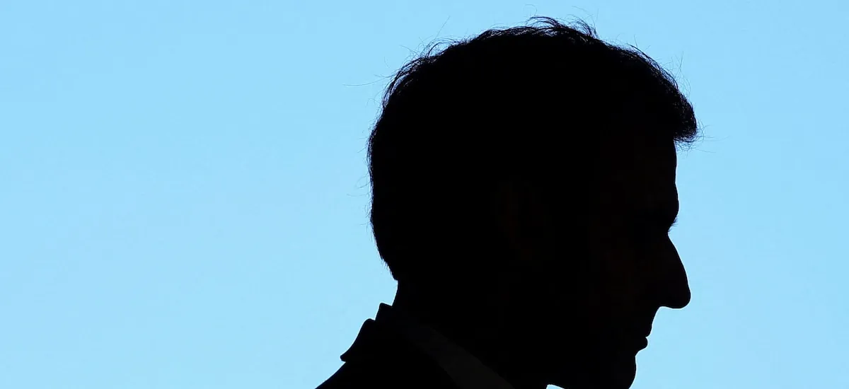 Goteo de dimisiones en el núcleo duro de Macron: los asesores abandonan al presidente a un año de quedarse sin trabajo en un momento crítico para Francia