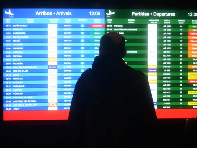 Protesta de pilotos: este viernes habrГЎ asambleas en Aeroparque y se esperan demoras en los vuelos de AerolГ­neas Argentinas