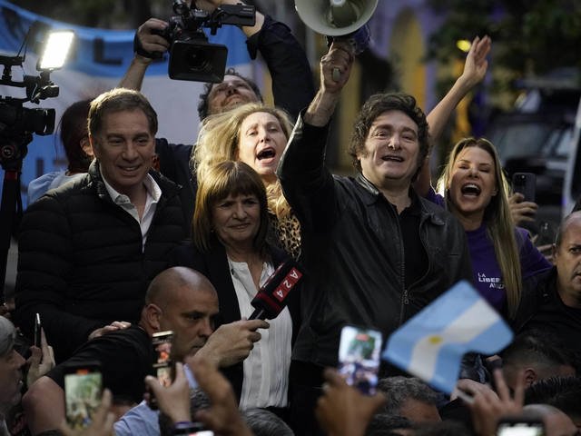 DespuГ©s de su paso por Tres de Febrero, la recorrida electoral de Javier Milei sigue en Santiago del Estero y en TucumГЎn