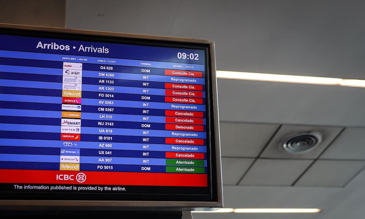 Los controladores aéreos levantaron el paro de formal total y se normalizan los vuelos en todo el país