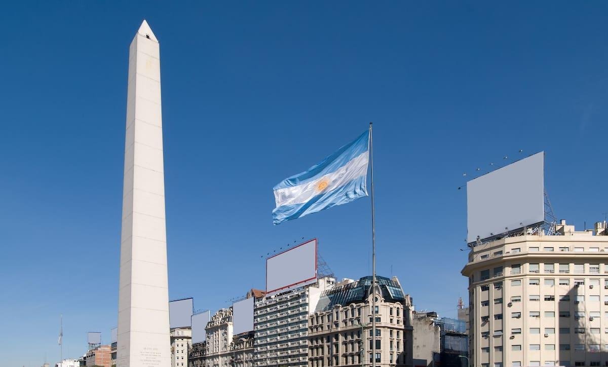 Ruidos políticos en ente de estadísticas de Argentina mantiene tensión en plaza financiera