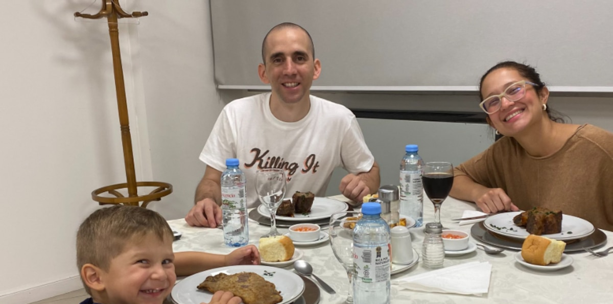 Nahuel Gallo cenó por primera vez con su familia, tras 448 días secuestrado: “Pidió para comer algo que extrañaba”