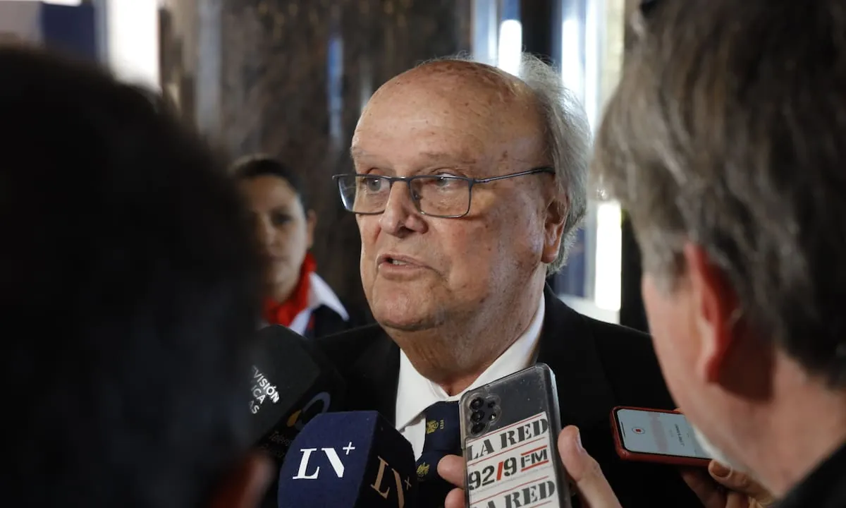 De Mendiguren le respondió a Milei: “Las ideas se defienden con hechos, no con insultos”