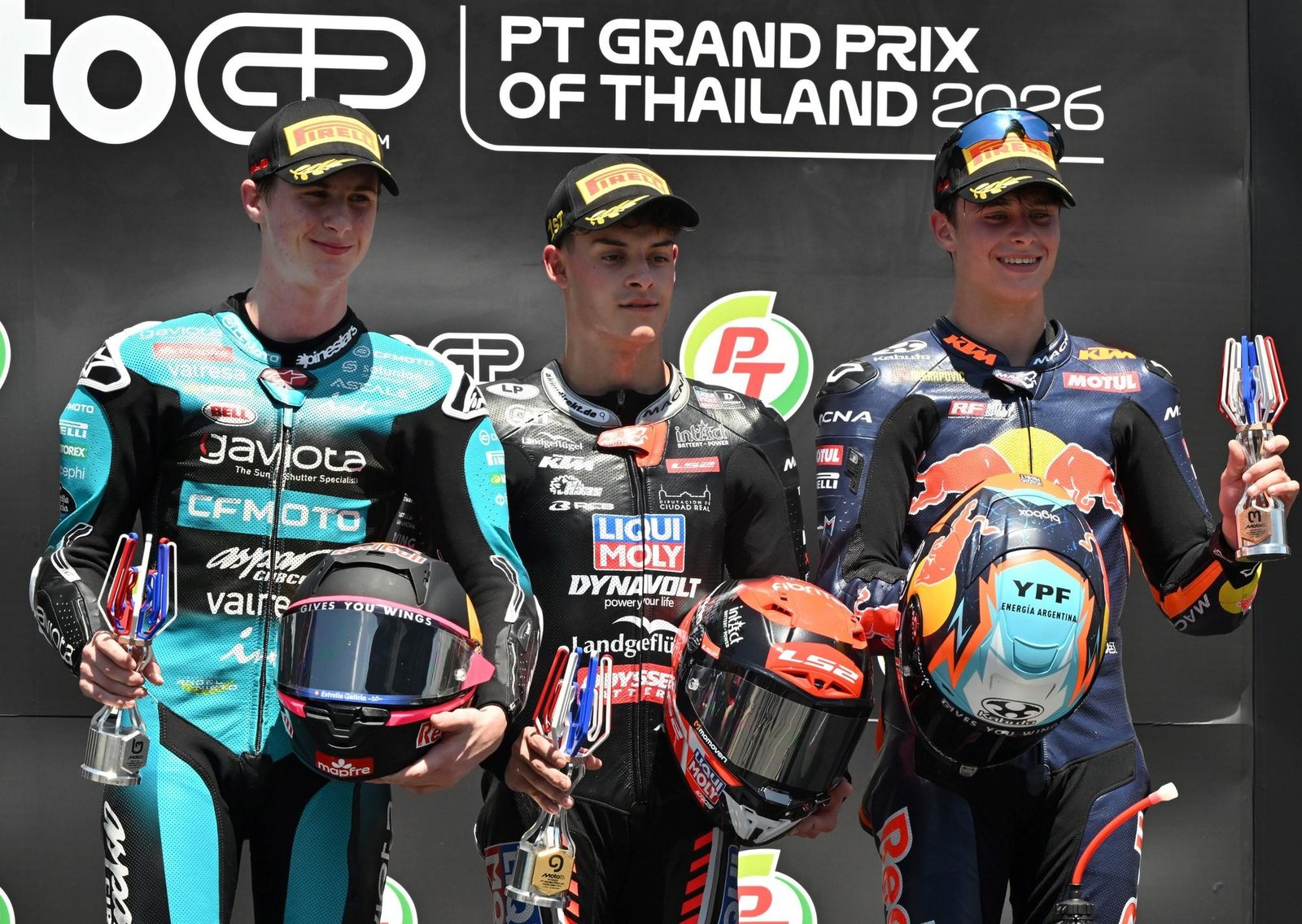 Valentín Perrone, magistral en el inicio del Moto3: largó 14° y en la última curva consiguió su primer podio 2026 en el GP de Tailandia