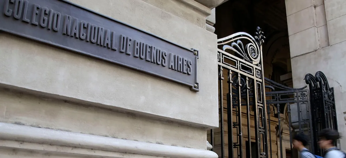 Los alumnos de los colegios secundarios de la UBA egresarán con varias materias aprobadas del CBC