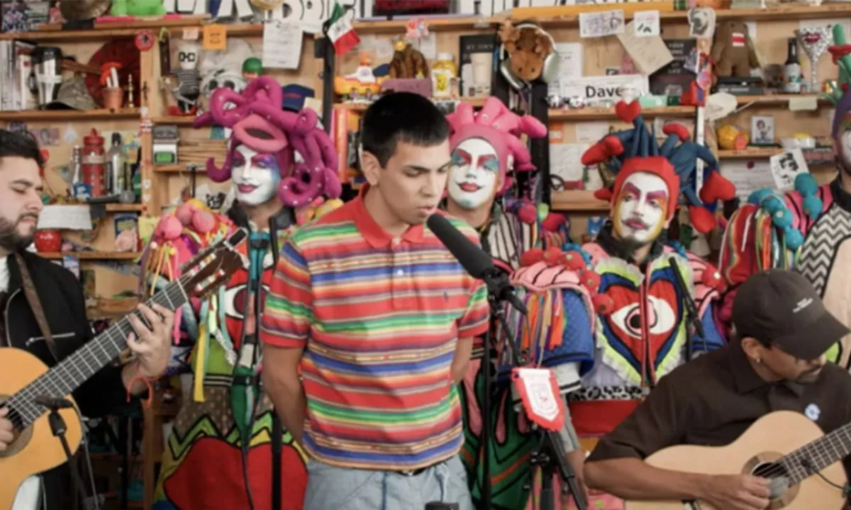 Milo J ya tiene su concierto “Tiny Desk”, plagado de guiños sudamericanos