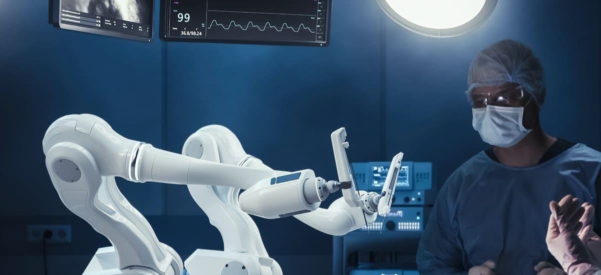 Cirugía robótica: tecnología, inversión y eficiencia en la nueva economía de la salud