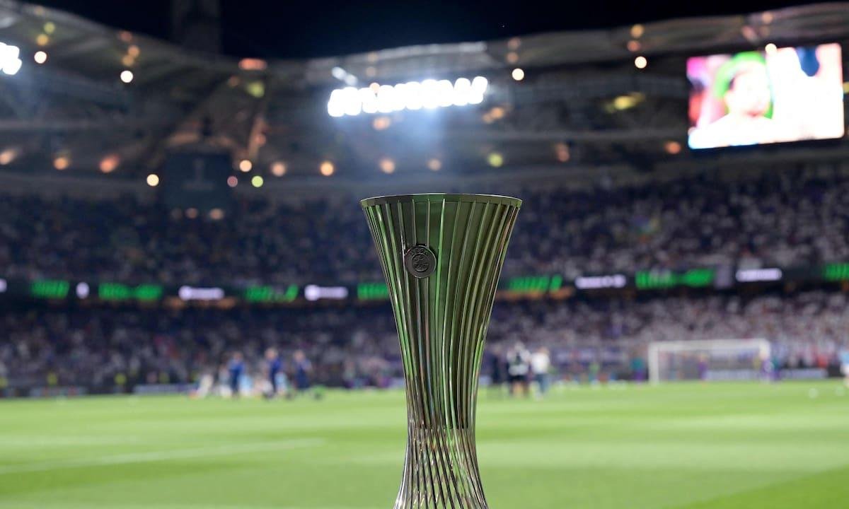 Fiorentina: Gosens sufrió doble fractura en el rostro