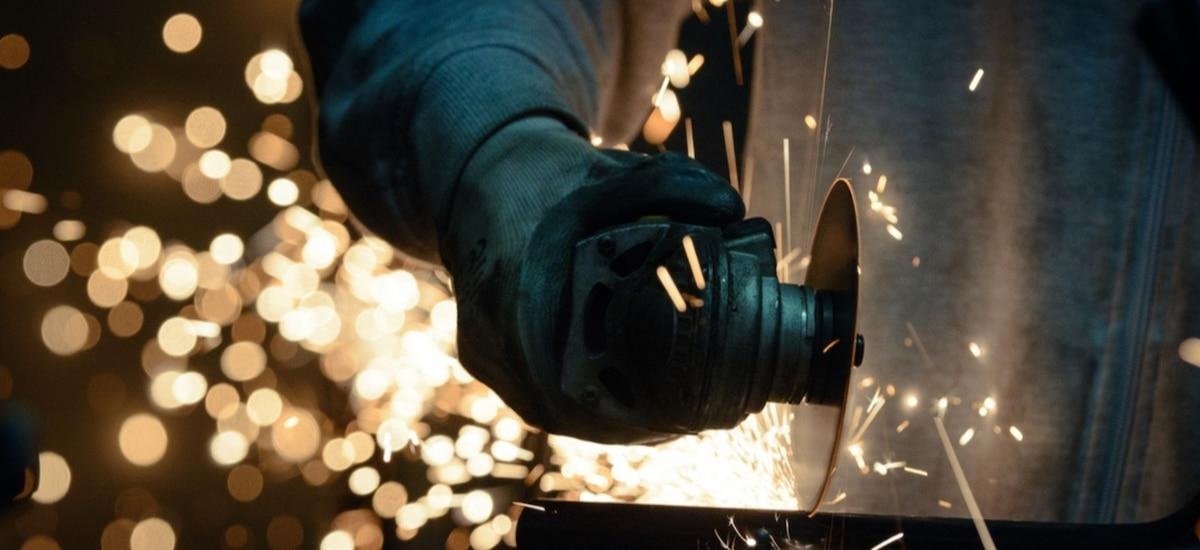 La industria, el sector que más trabajo genera, es el que menos ha crecido en Perú en la última década