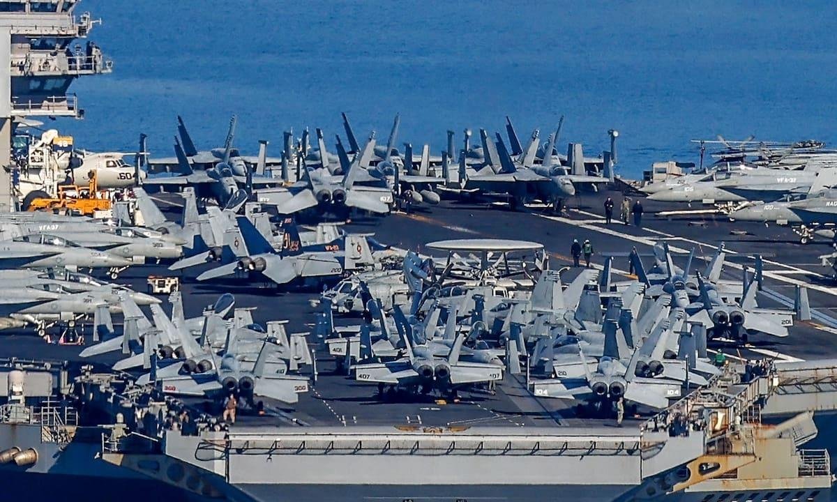 EE.UU. despliega su mayor portaaviones frente a Israel e insta a su personal diplomático a evacuar “hoy”