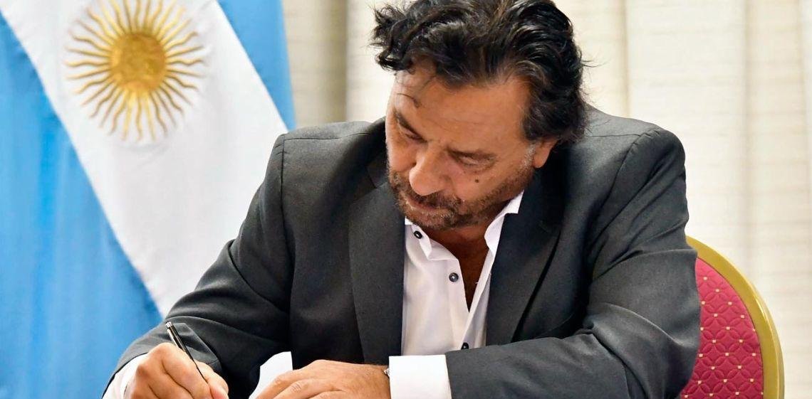 Salta violeta: Sáenz apuesta a una polémica transformación electoral