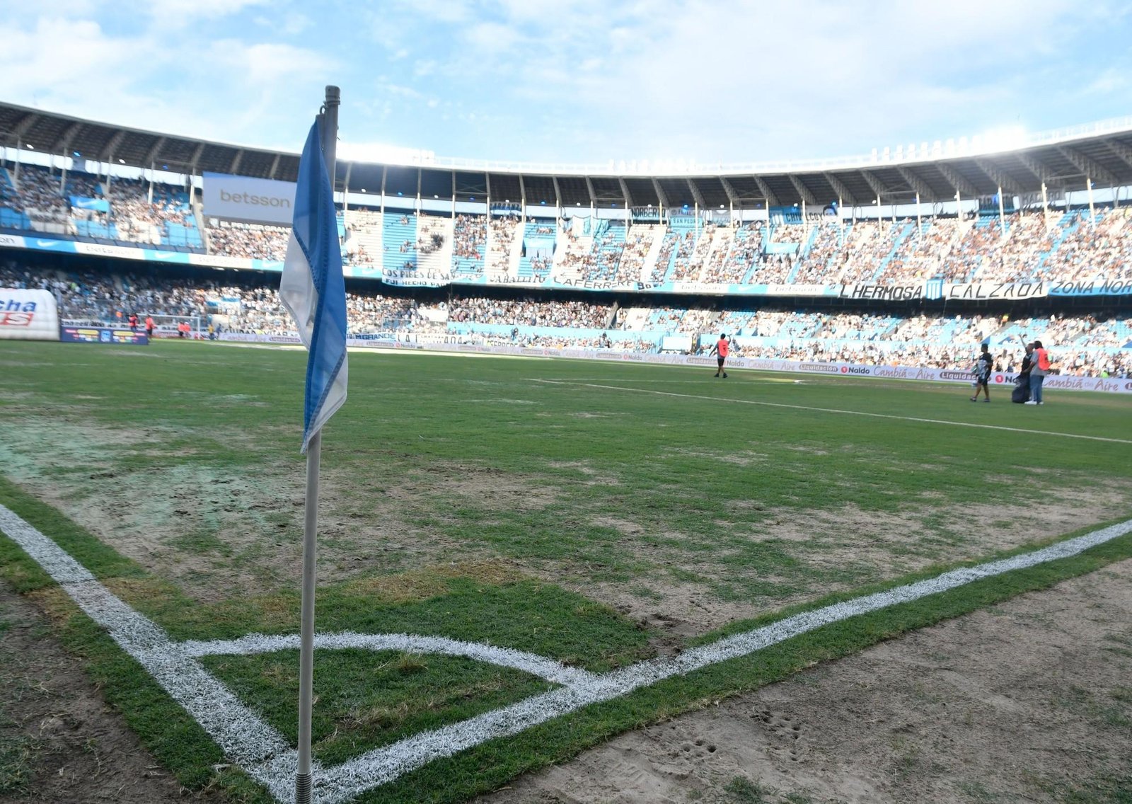 Las canchas del fútbol argentino están hechas pelota: bronca, multas y posibles mudanzas