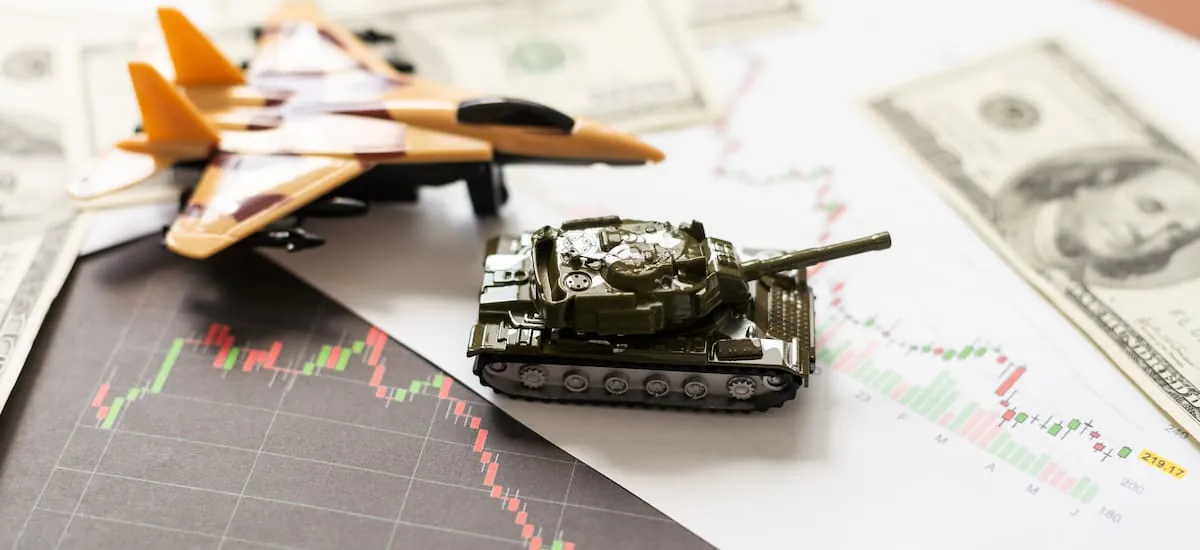 Invertir en tiempos de guerra: cómo gestionar la incertidumbre y tomar la mejor decisión financiera