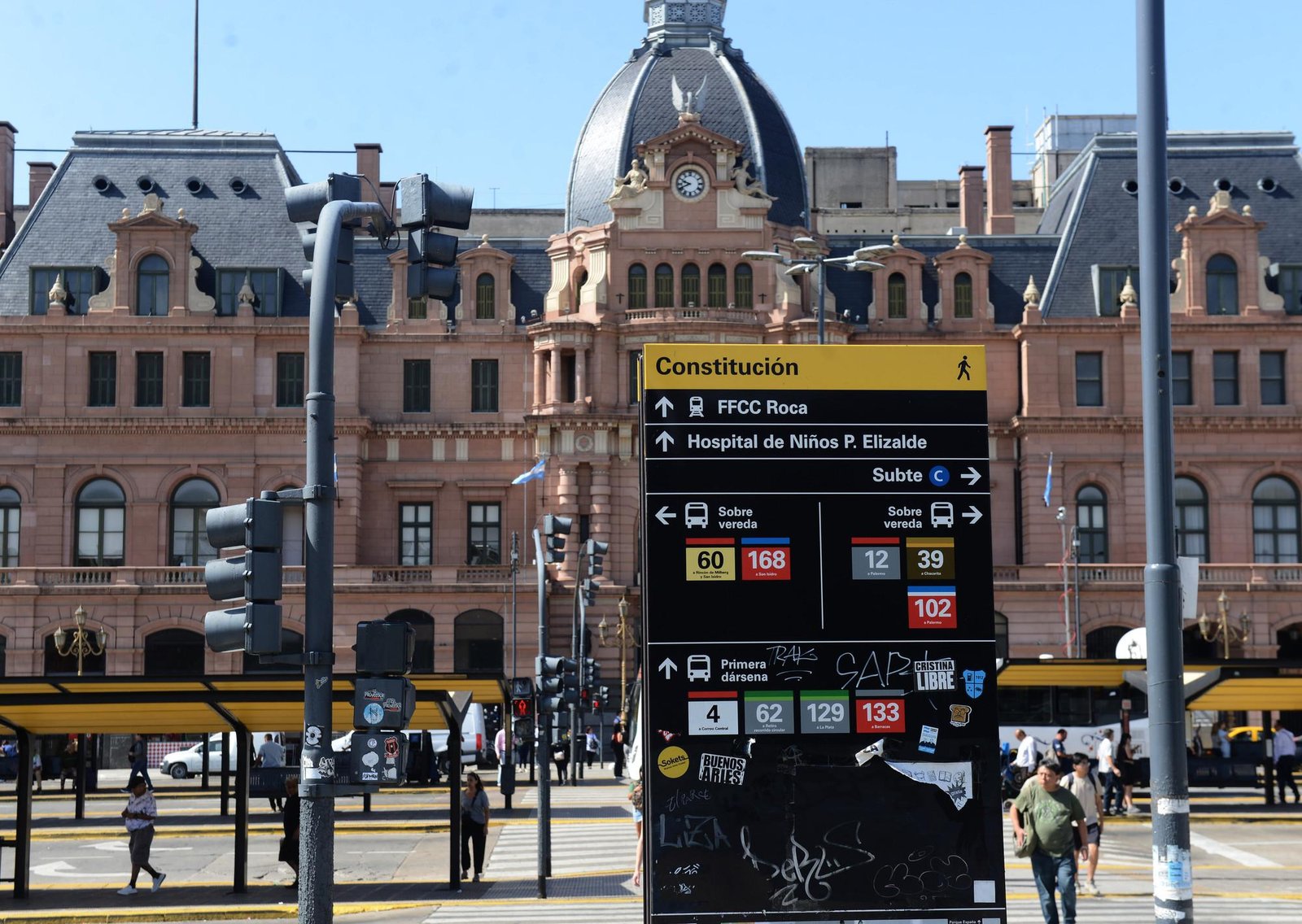 El domingo aumentan colectivos, subtes y peajes en la Ciudad: los precios y cómo serán los ajustes a partir de marzo