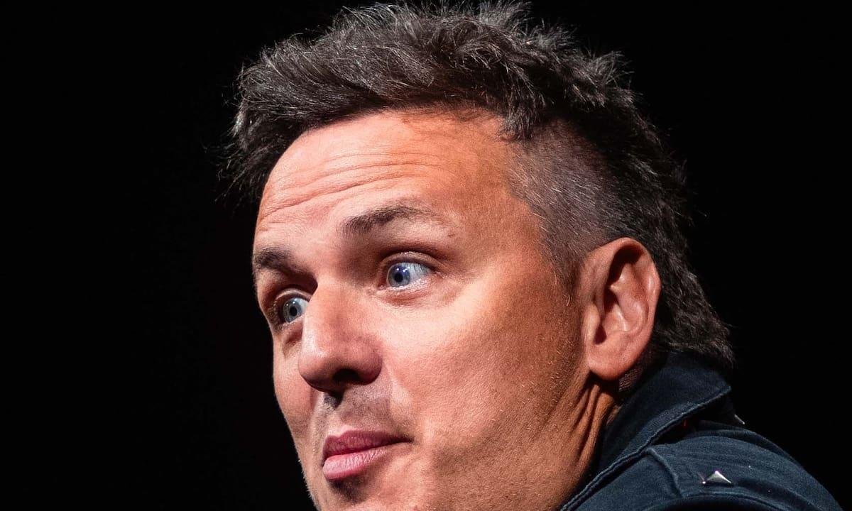 Ezequiel Campa no puede creer que haya gente que piense que su personaje de rugbier, cristiano y ultraconservador es real