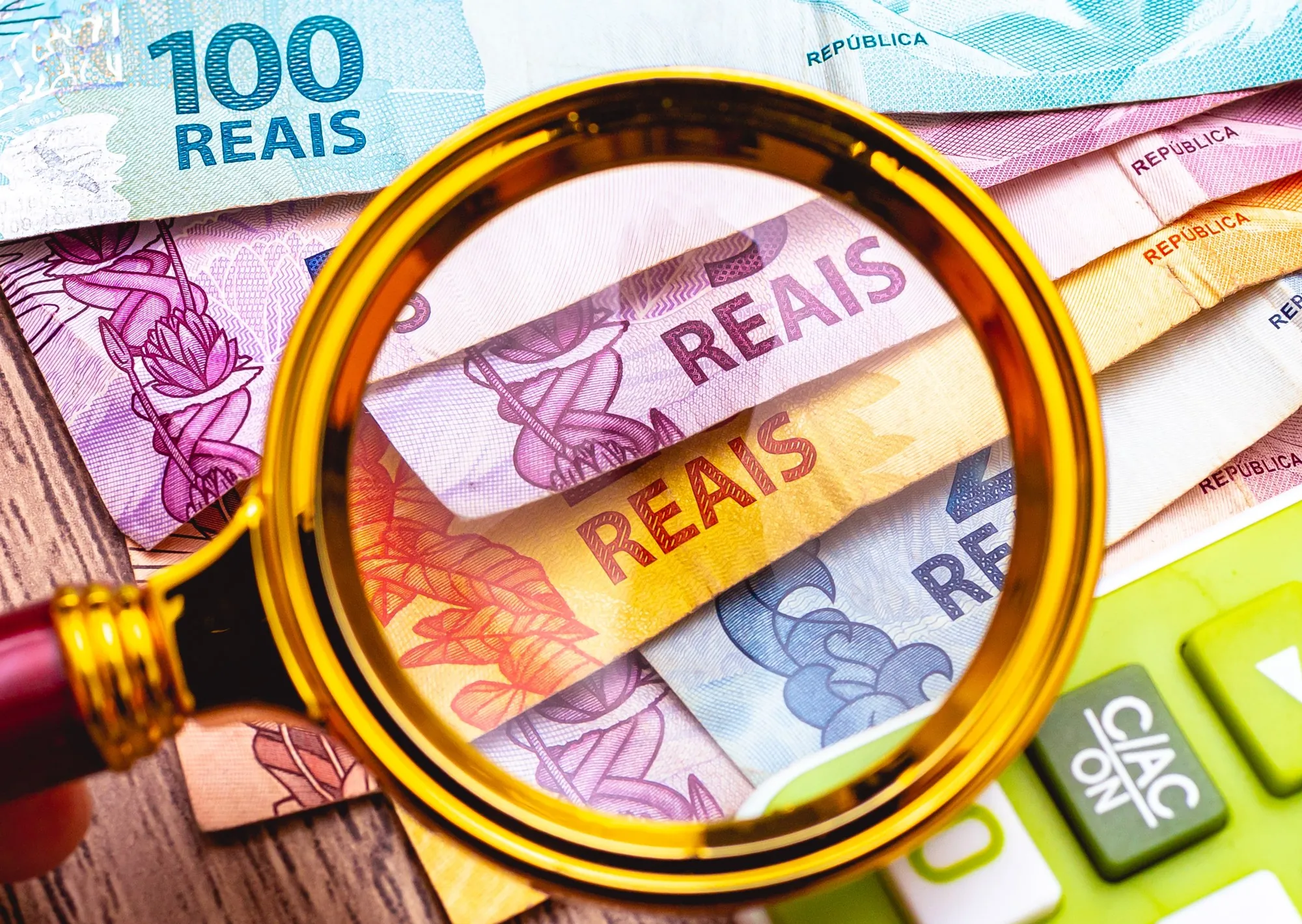 Real hoy y real blue hoy: a cuánto cotiza y cuál es el precio de la moneda brasileña este lunes 06 de abril