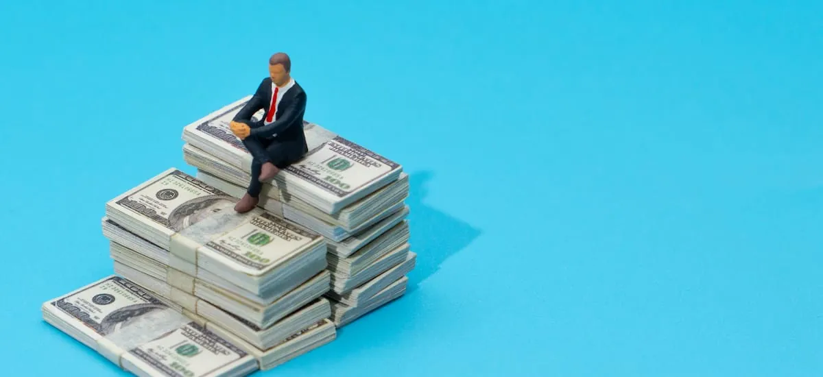Tasas altas en EEUU, guerra y menos premio en pesos: dónde puede refugiarse un inversor conservador