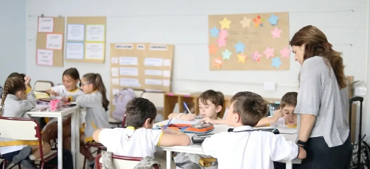 Dos escuelas argentinas quedaron entre las 50 mejores del mundo por sus proyectos de innovación y sustentabilidad