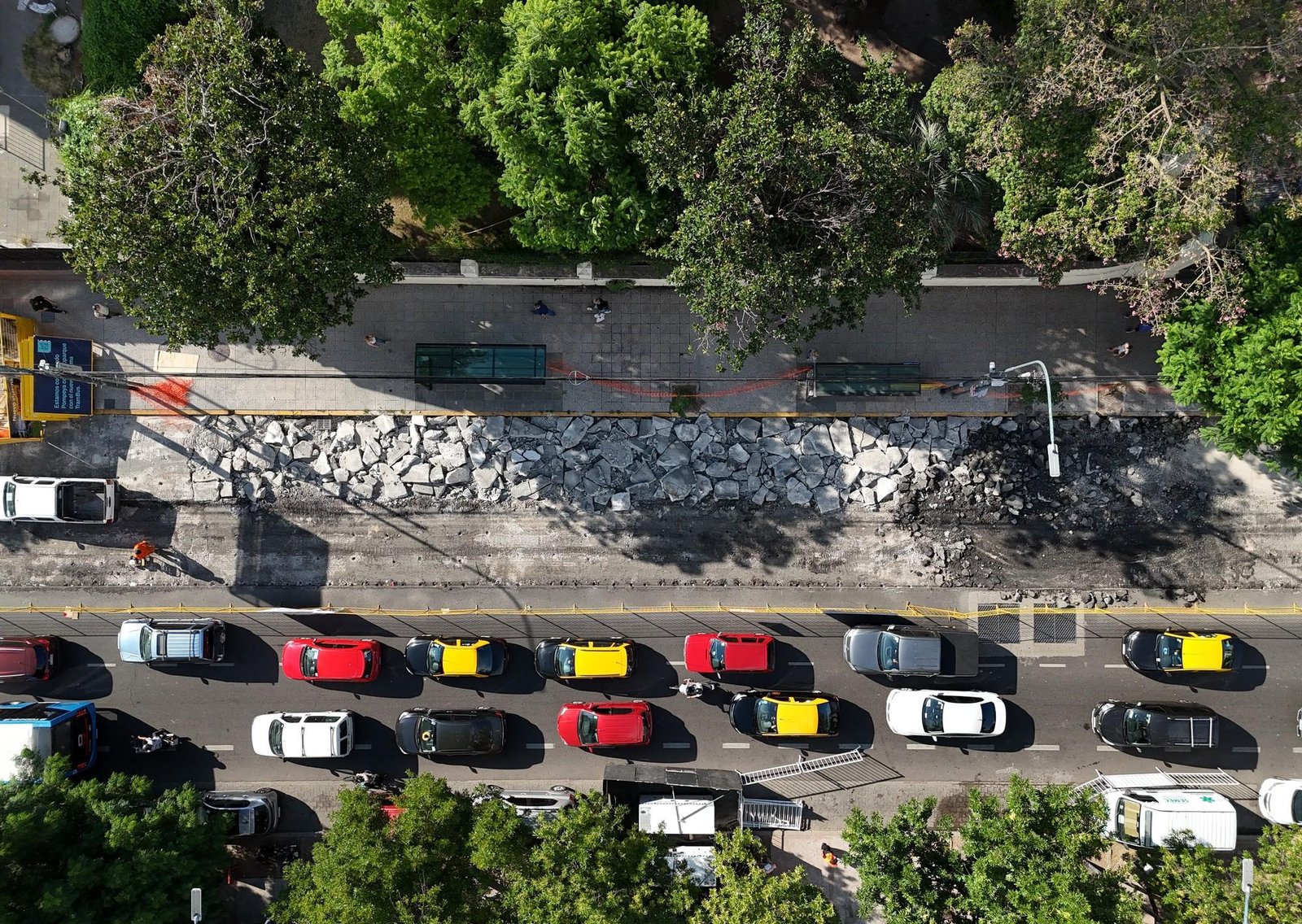 Verano en obra en la Ciudad: desvíos, demoras y dónde están los trabajos en avenidas y calles
