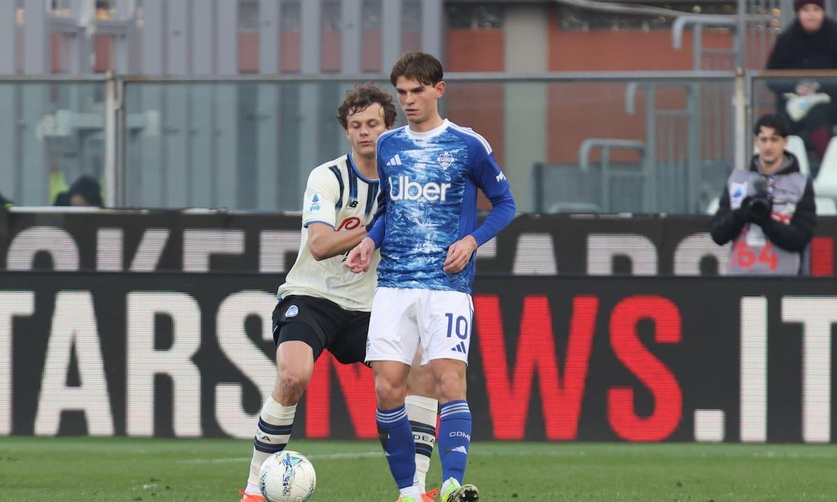 Nico Paz fue castigado por el DT de Como, Cesc Fàbregas, tras un acto extra futbolístico ya superado