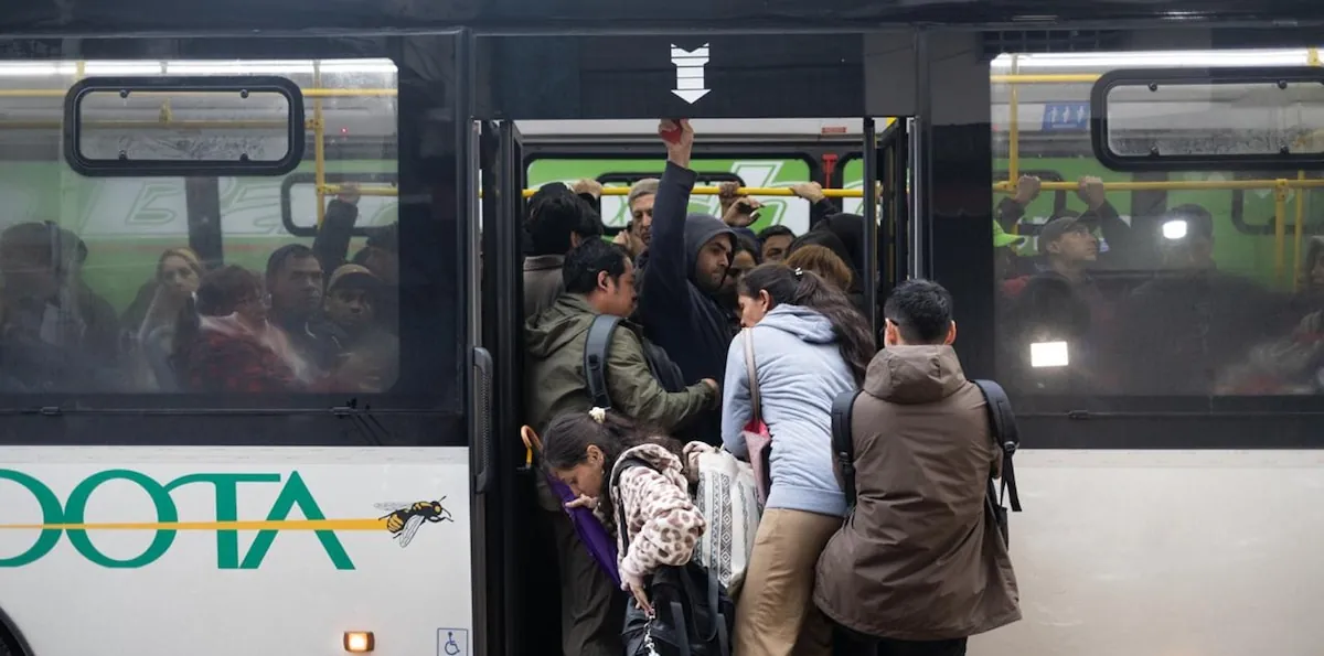 ¿Hay colectivos en AMBA hoy, miércoles 8 de abril?