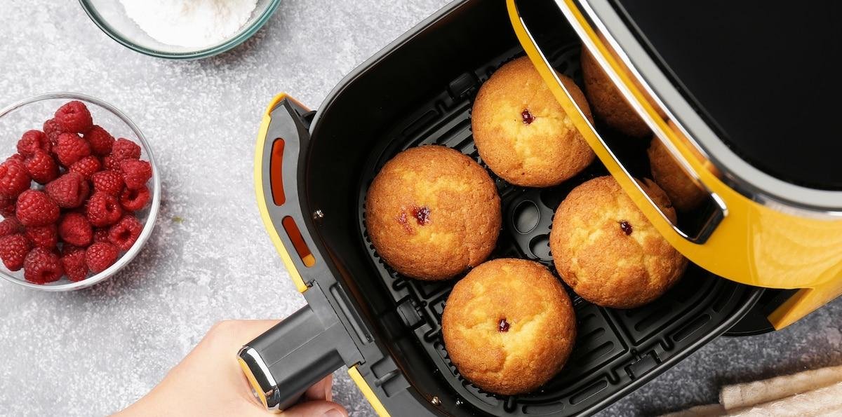 Diego Fernández, ingeniero químico: “Bicarbonato y agua caliente, las claves para limpiar la Airfryer”