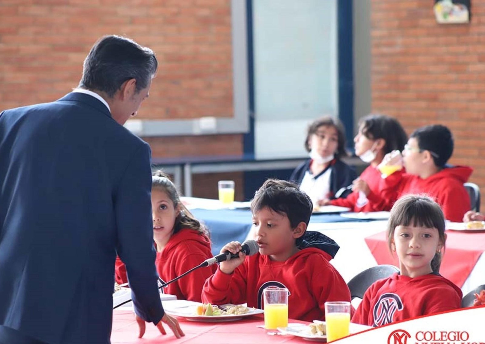 Buenas noticias para Nueva York: Kathy Hochul anunció más de 150 millones de comidas escolares gratuitas