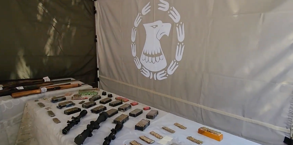 Hallaron un arsenal enterrado en un operativo contra una banda narco en Santa Fe