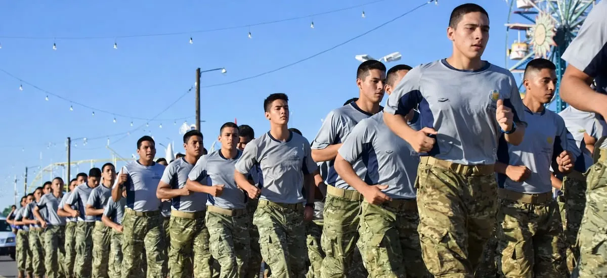 Comenzó el Servicio Militar Obligatorio: la Sedena ratificó la cartilla que tendrán que gestionar los mayores de 18 años en todo el país