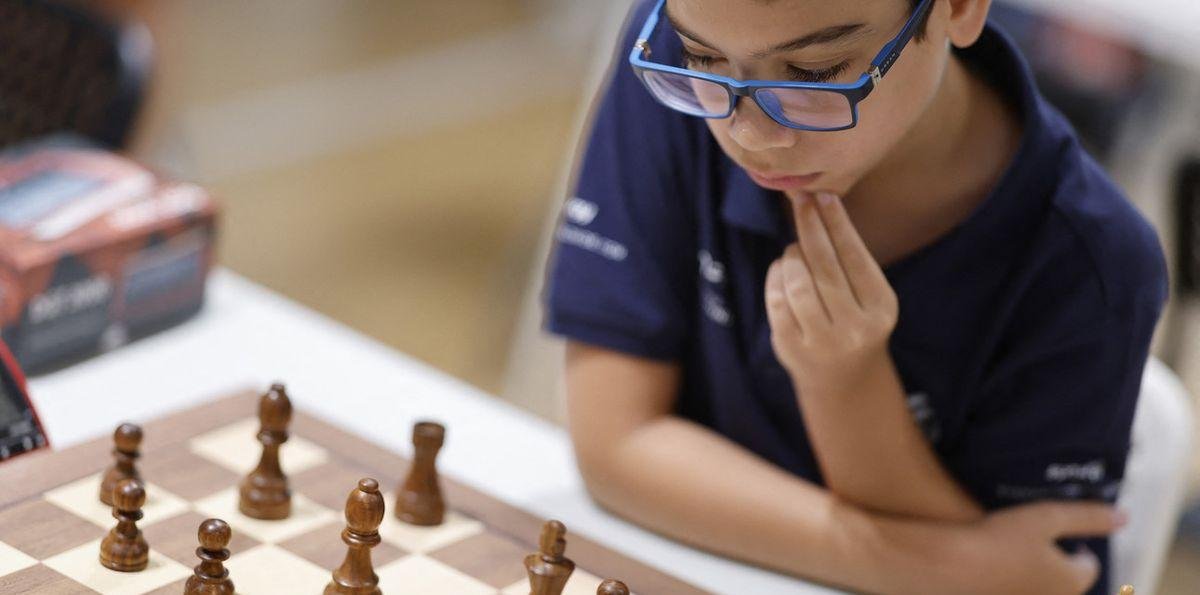 Faustino Oro ganó en Moscú y quedó a una partida de romper el récord del gran maestro más joven del ajedrez