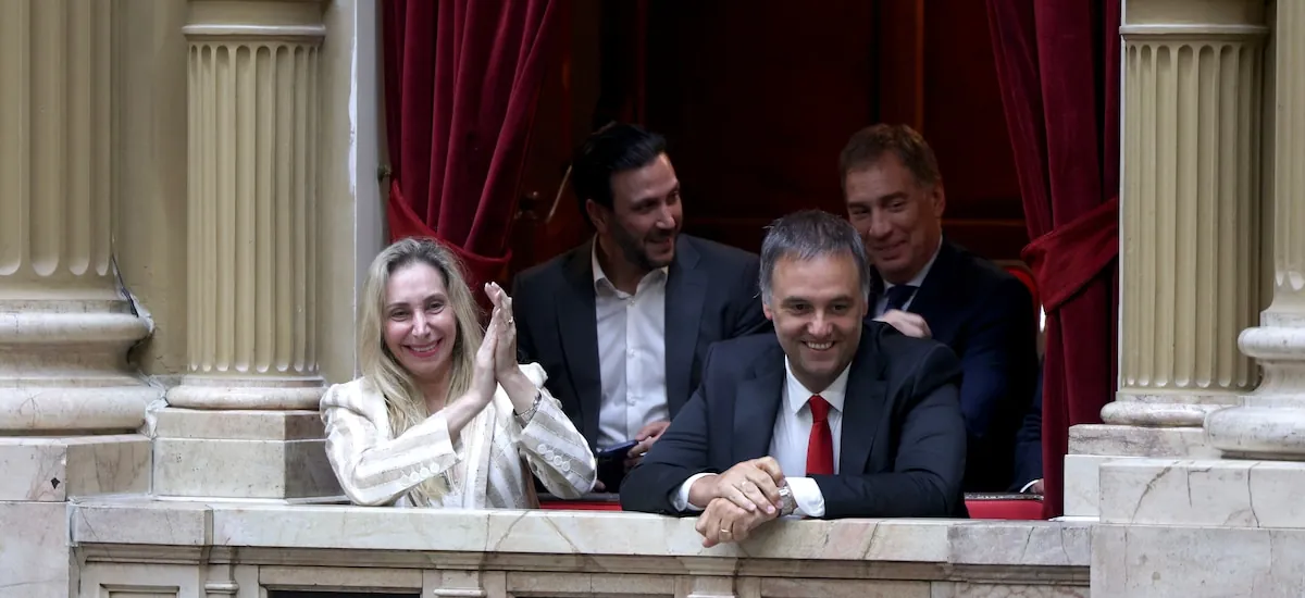 El Gobierno ensayó una tregua, se alineó detrás de Adorni y busca dejar atrás la polémica