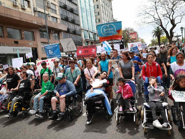 El Gobierno liberГі fondos y aumentГі las prestaciones para personas con discapacidad