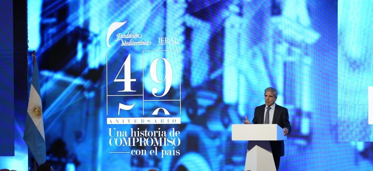 Cuánto le falta juntar a Caputo para pagar deuda y la promesa sobrecumplida al FMI