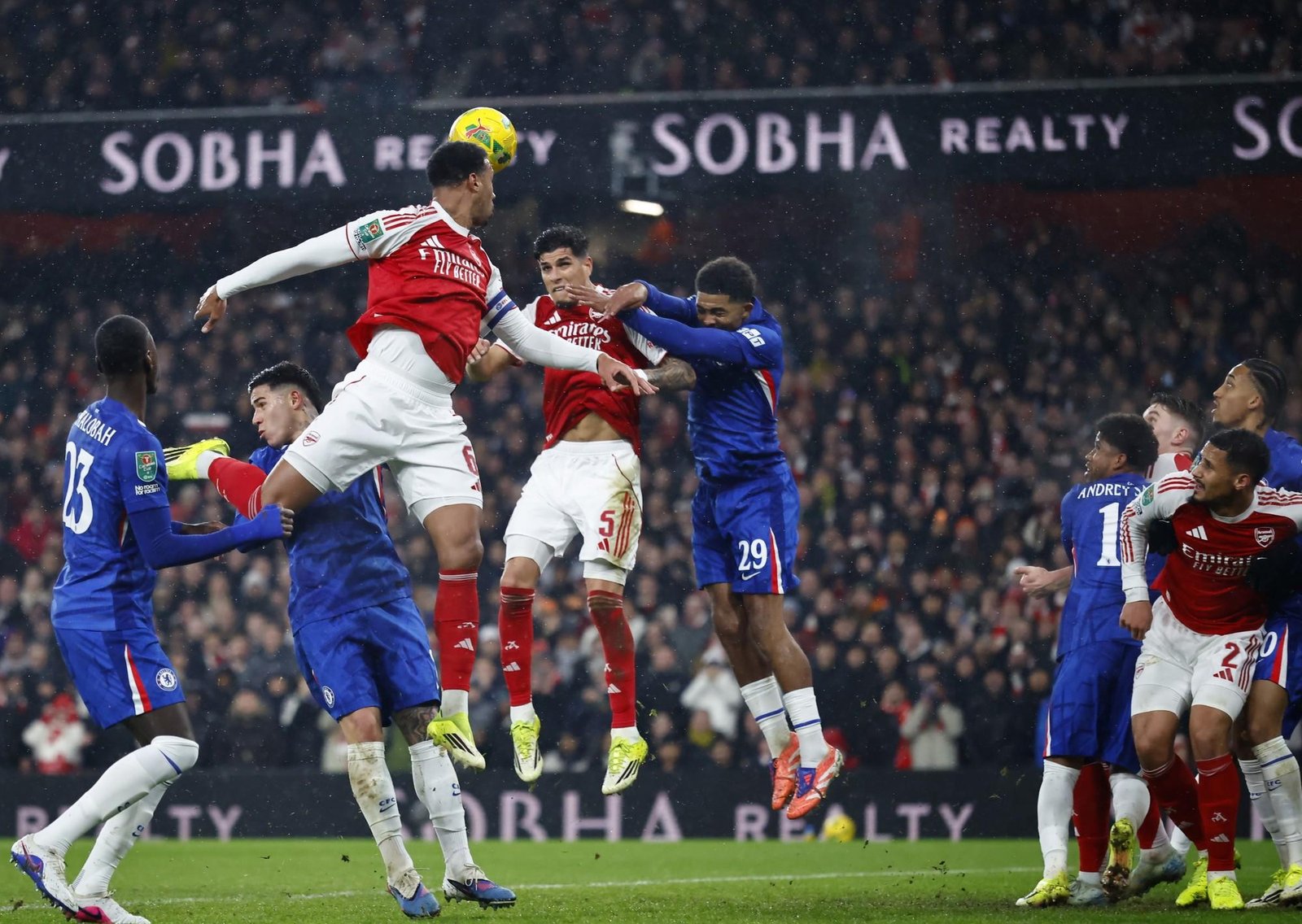 El inteligente "antídoto" del Chelsea de Rosenior para controlar los tiros de esquina "letales" del Arsenal de Arteta