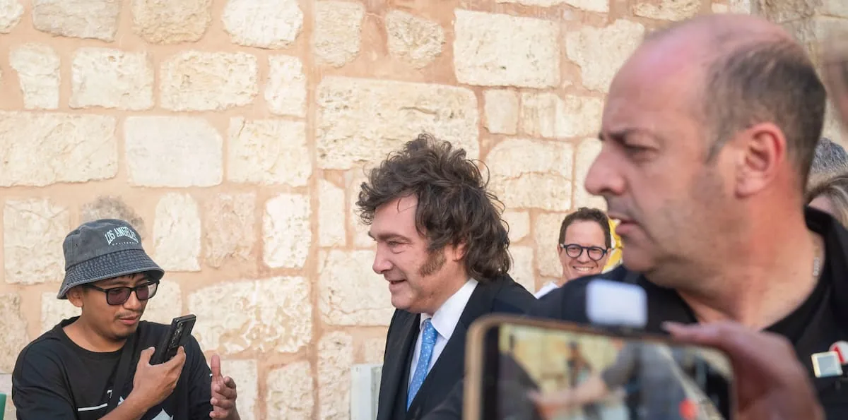 Javier Milei y sus medidas, en vivo: se reaviva la agenda parlamentaria y el Presidente vuelve al país