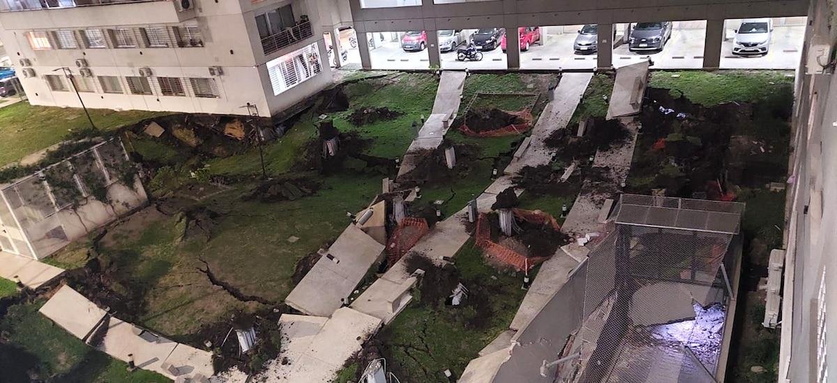 Se derrumbó el estacionamiento de un edificio de PROCREAR en Parque Patricios: hay 200 vecinos afectados