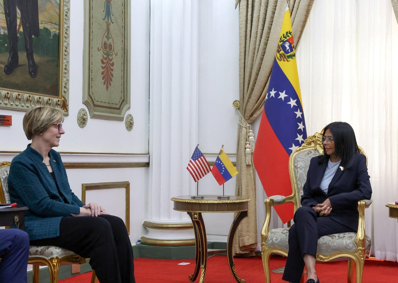 Estabilización y "transición democrática": Delcy Rodríguez recibió a la enviada de Estados Unidos para diseñar la Venezuela pos-Maduro