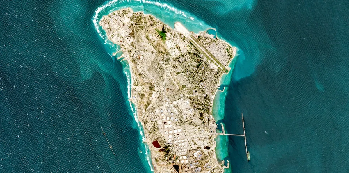 Qué es la isla de Kharg, la “joya de la corona” petrolera de Irán que Trump ordenó atacar