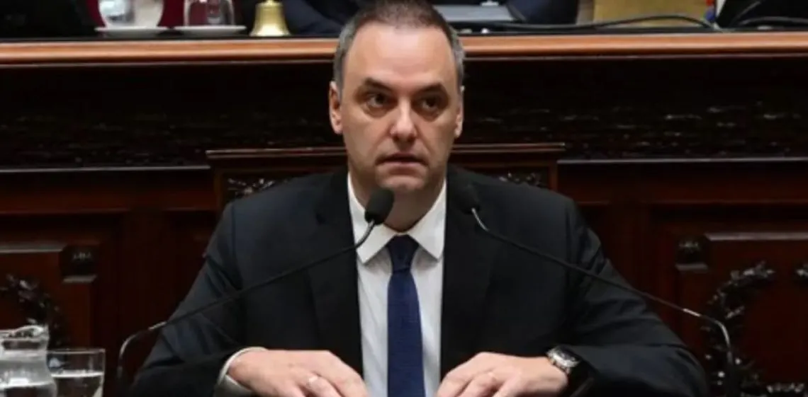 Manuel Adorni presentó su declaración jurada: asegura que en 2023 omitió más de medio millón de dólares en neg...