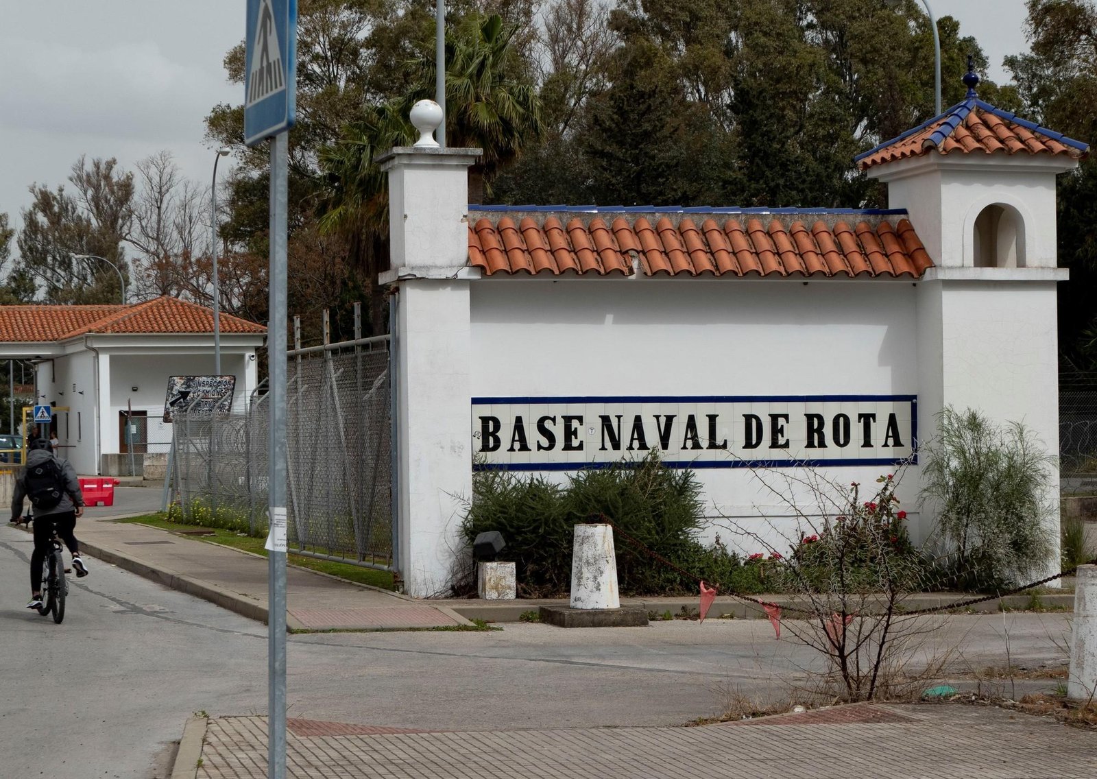 La guerra en Irán: Donald Trump anuncia que cortará todas las relaciones comerciales con España porque no le deja usar sus bases militares