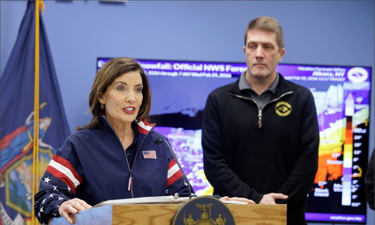 ¿Se queda Kathy Hochul? Lo que dicen las encuestas hoy para la gobernación de Nueva York este 2026