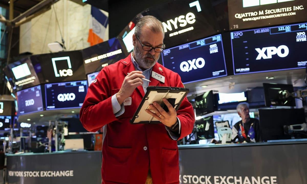 Las acciones argentinas cayeron 5% y el riesgo país se consolidó por encima de los 500 puntos